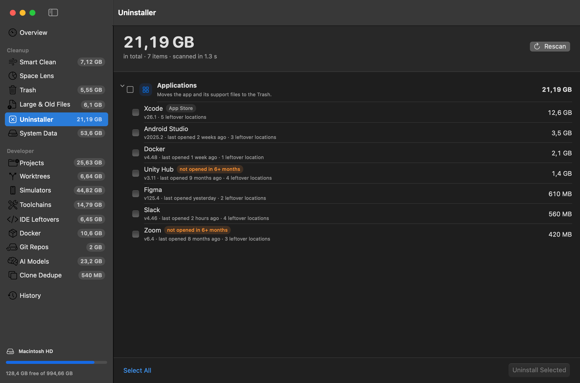 DevCleanup Uninstaller screen listing apps with their size including leftovers.